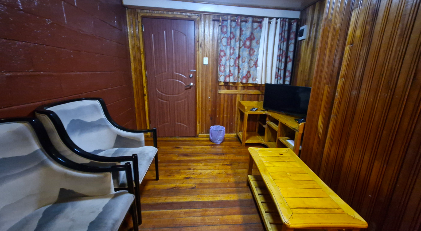 executive-living-room